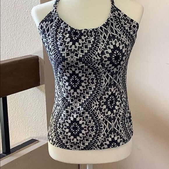Prana Ladies Workout Top  - Picture 1 of 6